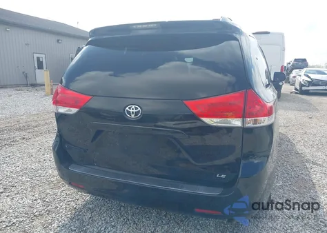 2011 Toyota Sienna Le V6 из США, поврежденный, VIN 5TDKK3DC2BS039875